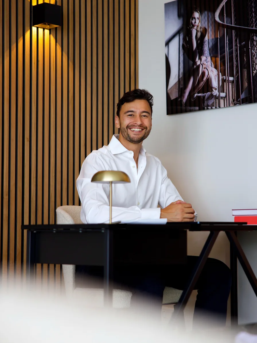 Dr. Dennis Makarawung, arts en oprichter van Alveon Clinic